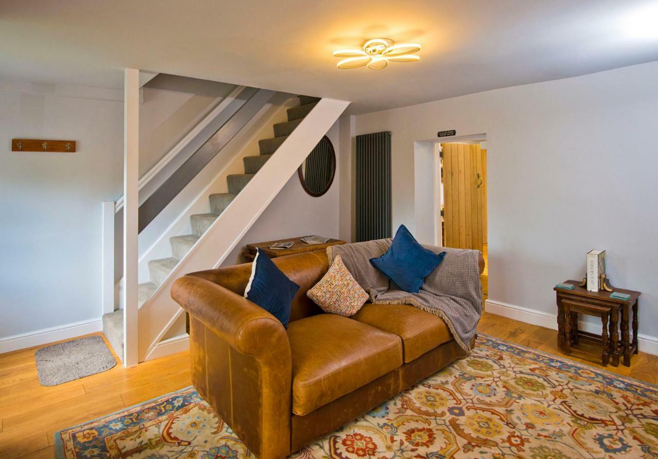 מטלוק Charming Cottage Near Peak District & Chatsworth מראה חיצוני תמונה