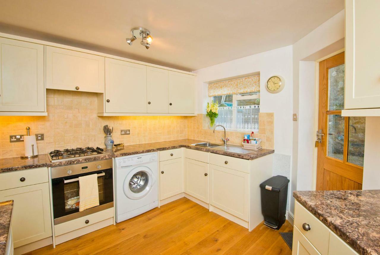 מטלוק Charming Cottage Near Peak District & Chatsworth מראה חיצוני תמונה